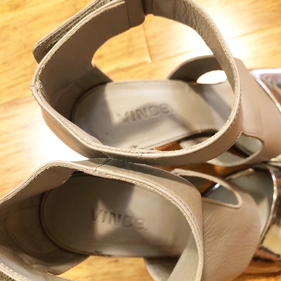 Vince gray leather chunky heel sandals. 7.5M - Picture 7 of 7